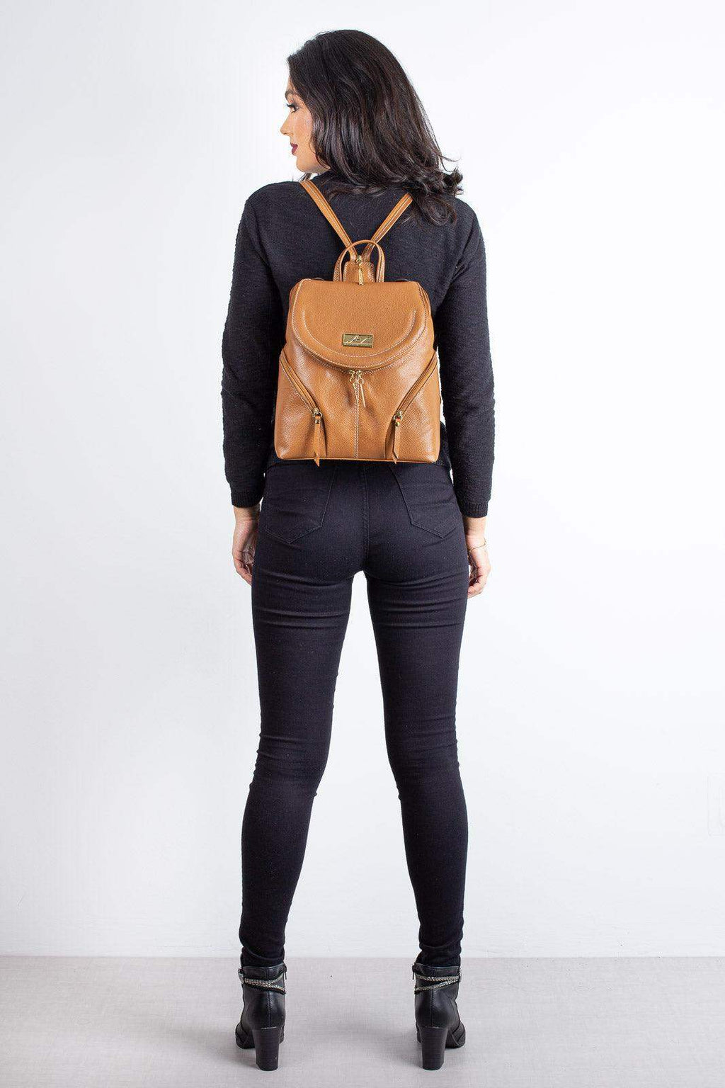 Mochila pequena de couro liso Cecília - Enluaze