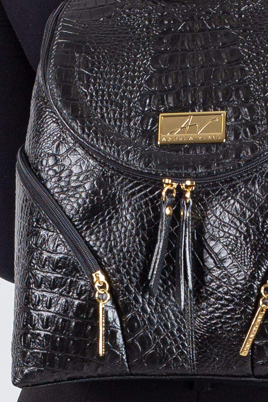 Mochila pequena de couro croco Cecília - Enluaze