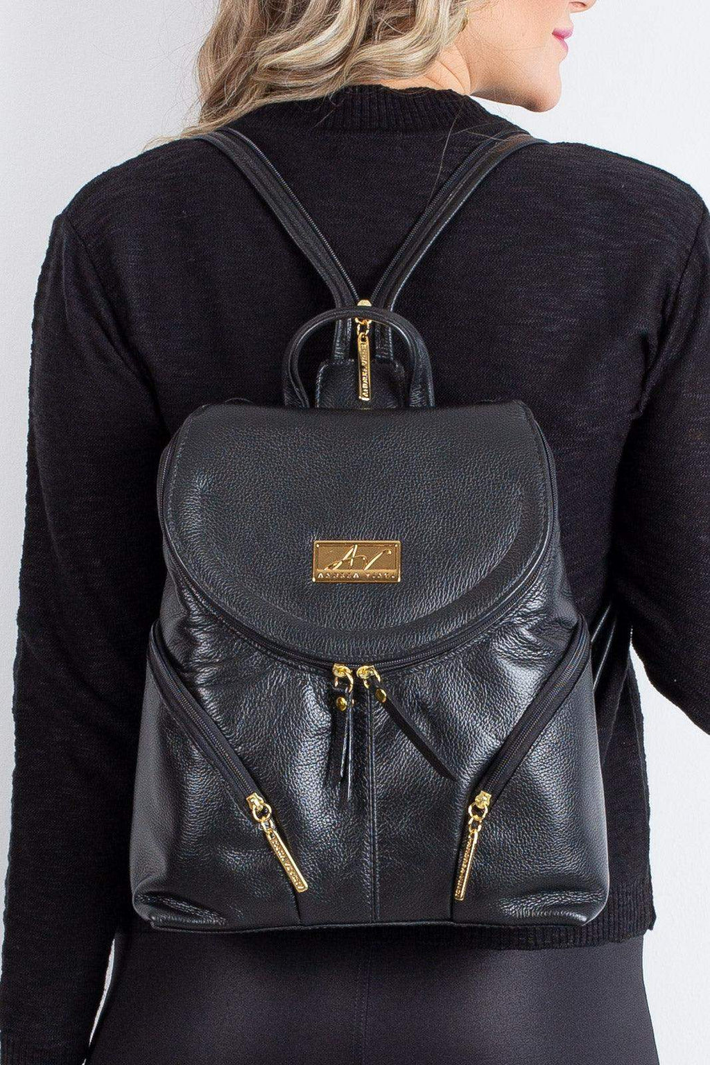 Mochila pequena de couro liso Cecília - Enluaze