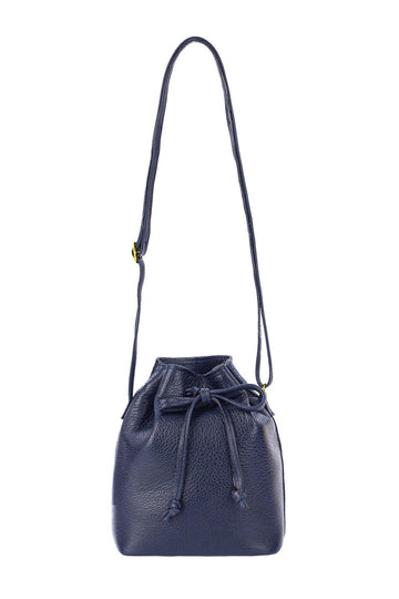 Mini bolsa saco em couro liso Nathy - Enluaze - Acessórios em Couro e Malhas