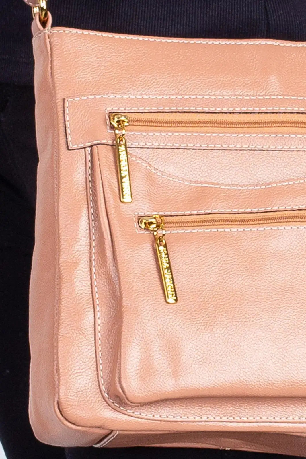 Bolsa tiracolo em couro liso Thais - Enluaze