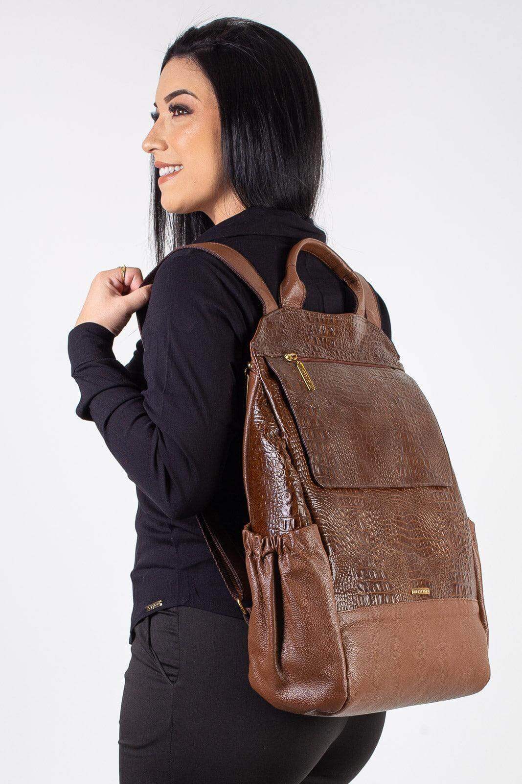 Mochila antifurto grande de couro croco Suzana - Enluaze