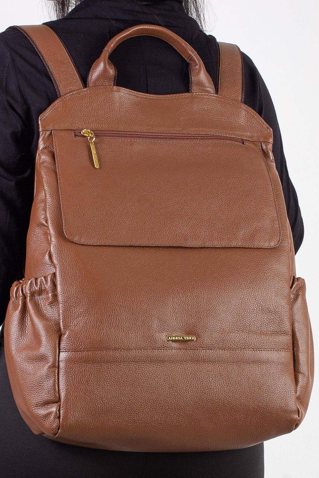 Mochila antifurto grande de couro liso Suzana - Enluaze