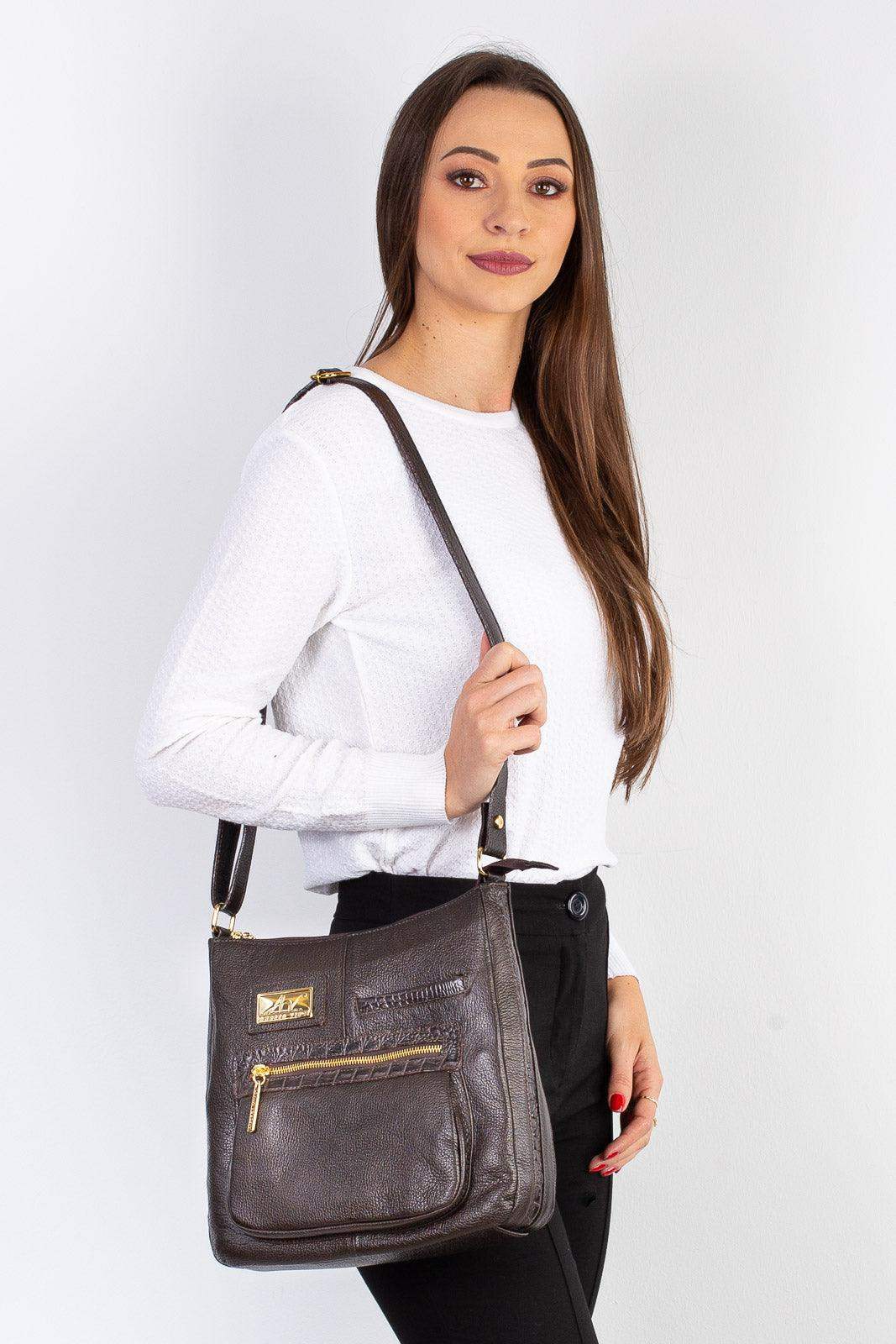 Bolsa tiracolo em couro liso Denise - Enluaze