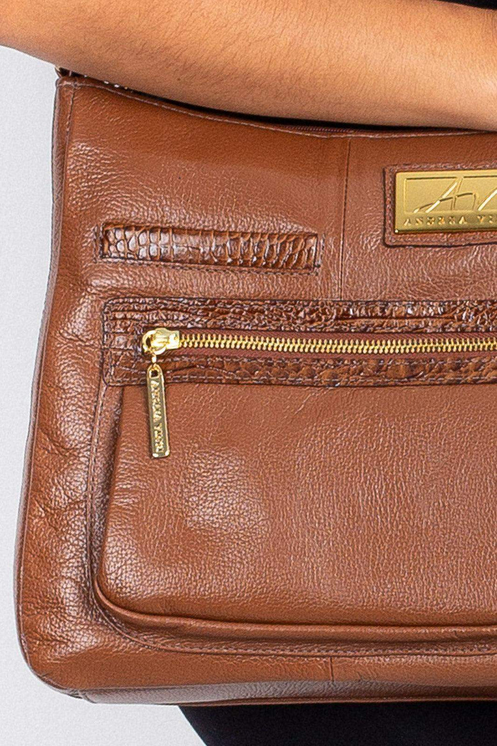 Bolsa tiracolo em couro liso Denise - Enluaze