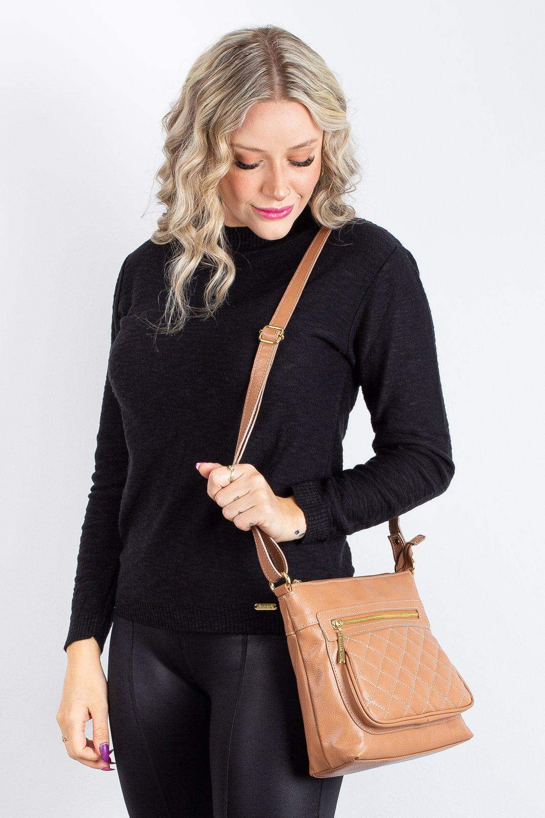 Bolsa transversal matelassê de couro liso Bia - Enluaze