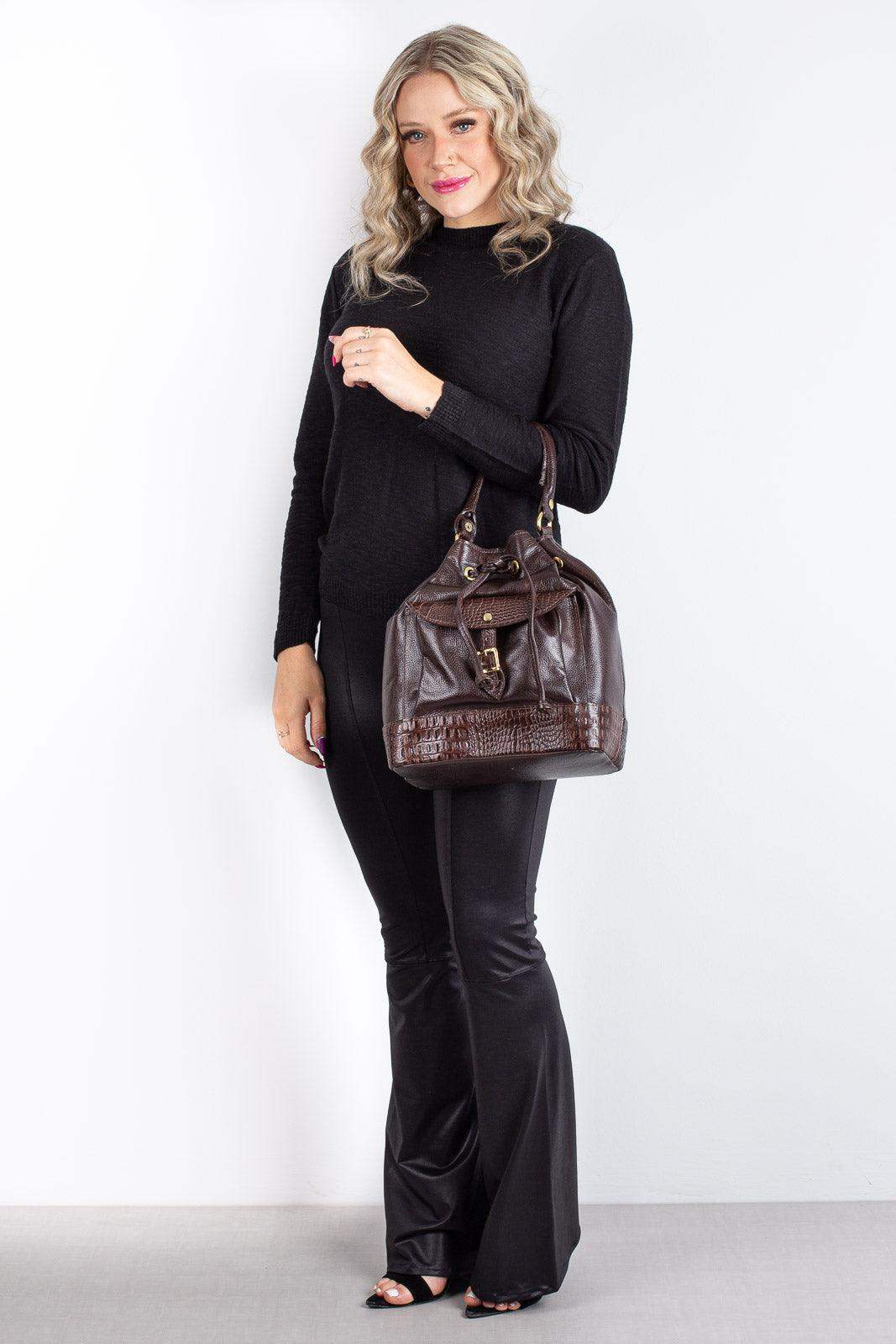 Bolsa saco em couro liso Natasha - Enluaze