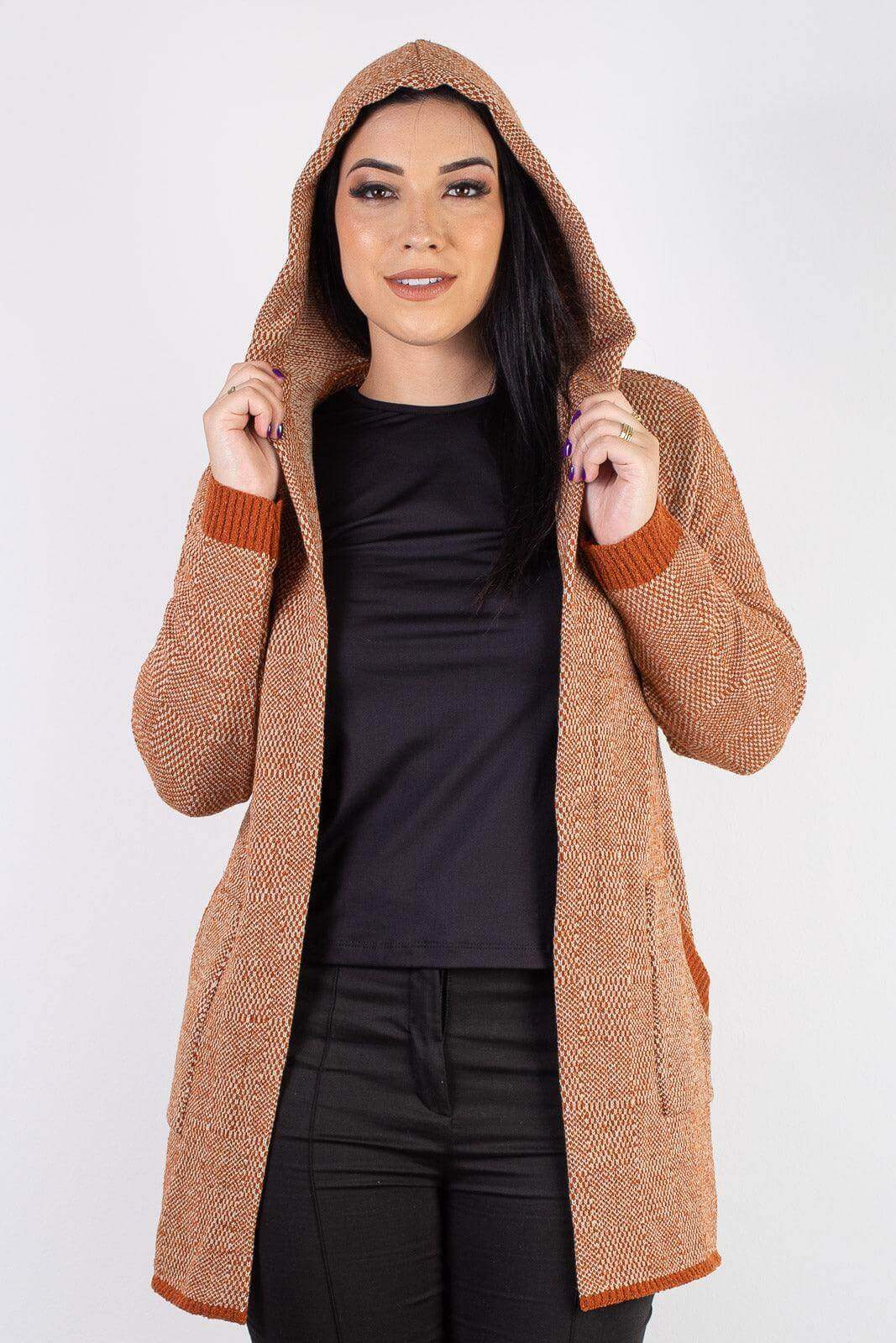 Cardigan de tricô alongado com bolsos e capuz 60015 - Enluaze