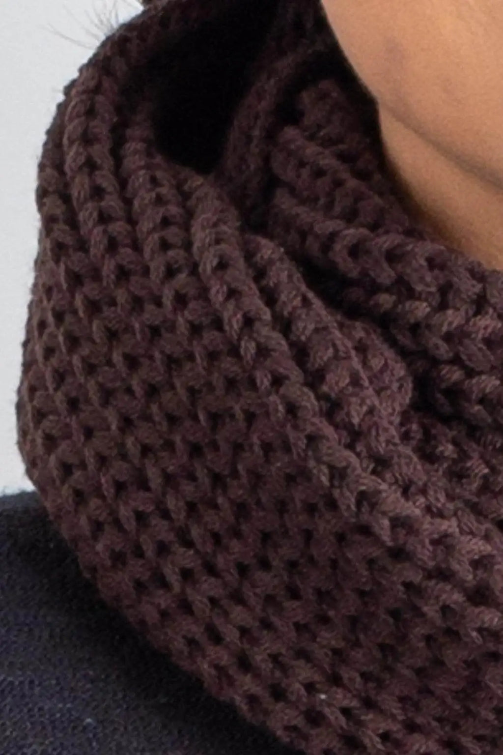Gola cachecol fechado infinito feminino de tricô 60017 - Enluaze