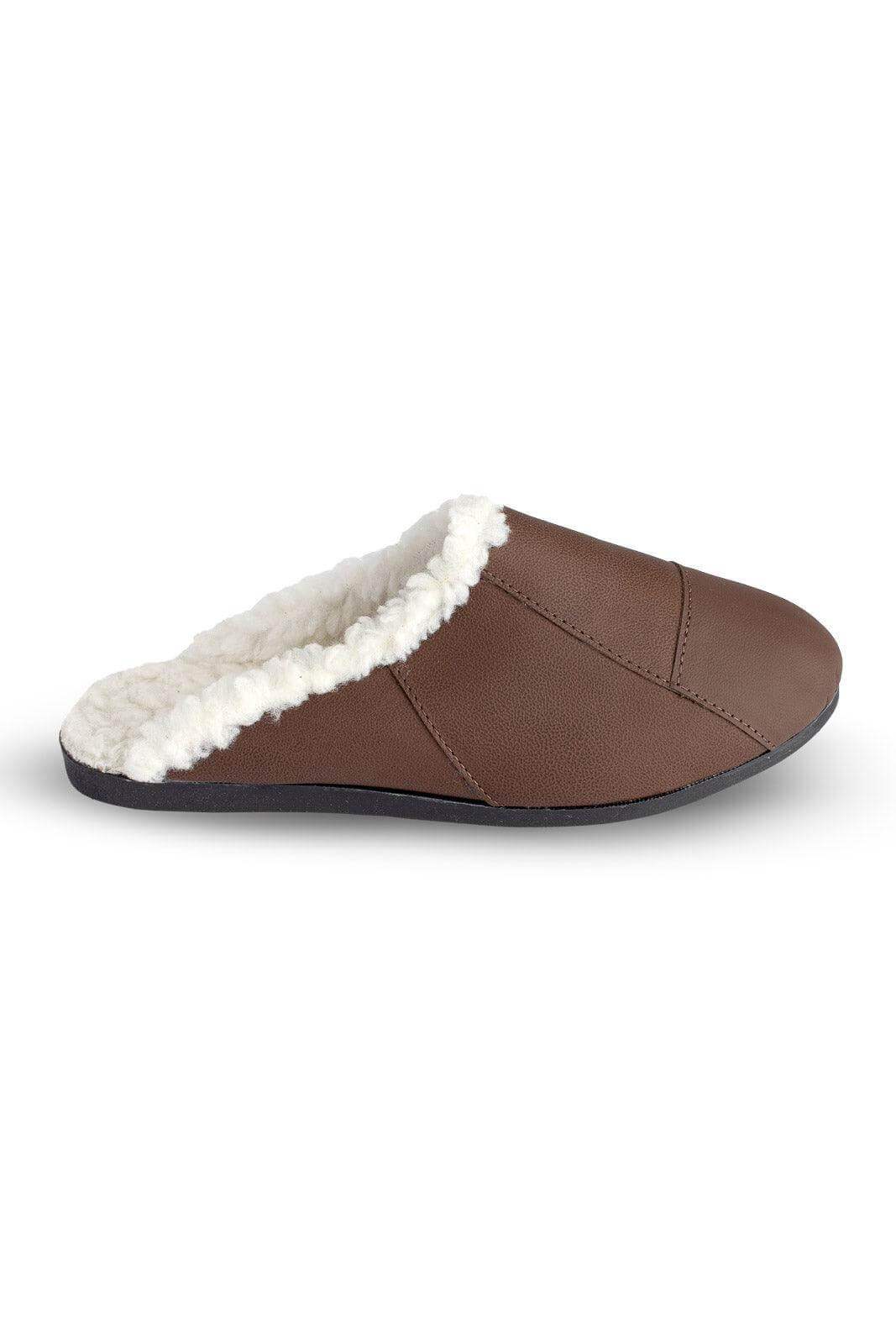 Chinelo pantufa em couro unissex forrada com pelo 6101 - Enluaze