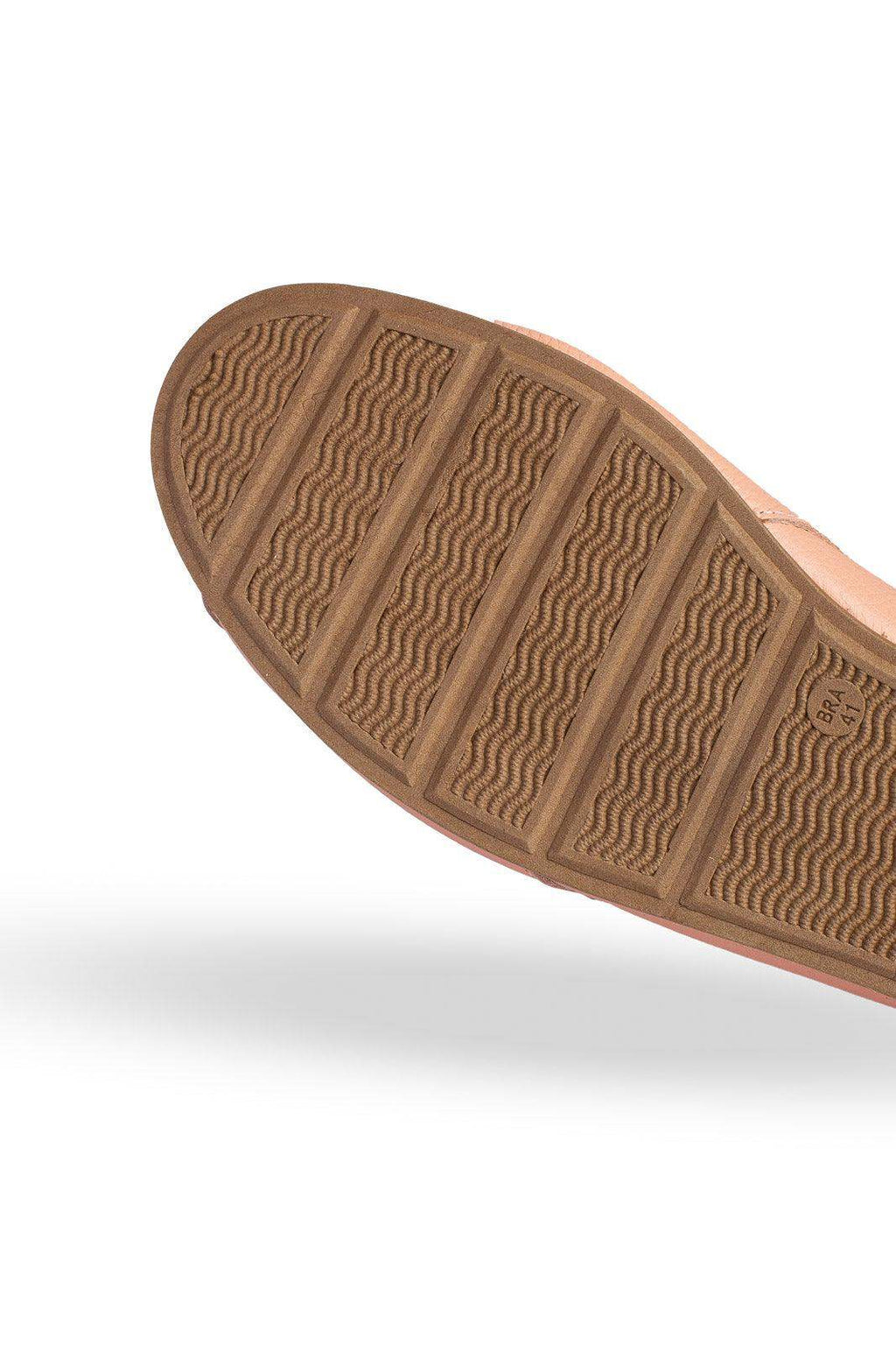 Chinelo pantufa em couro unissex forrada com pelo 6101 - Enluaze