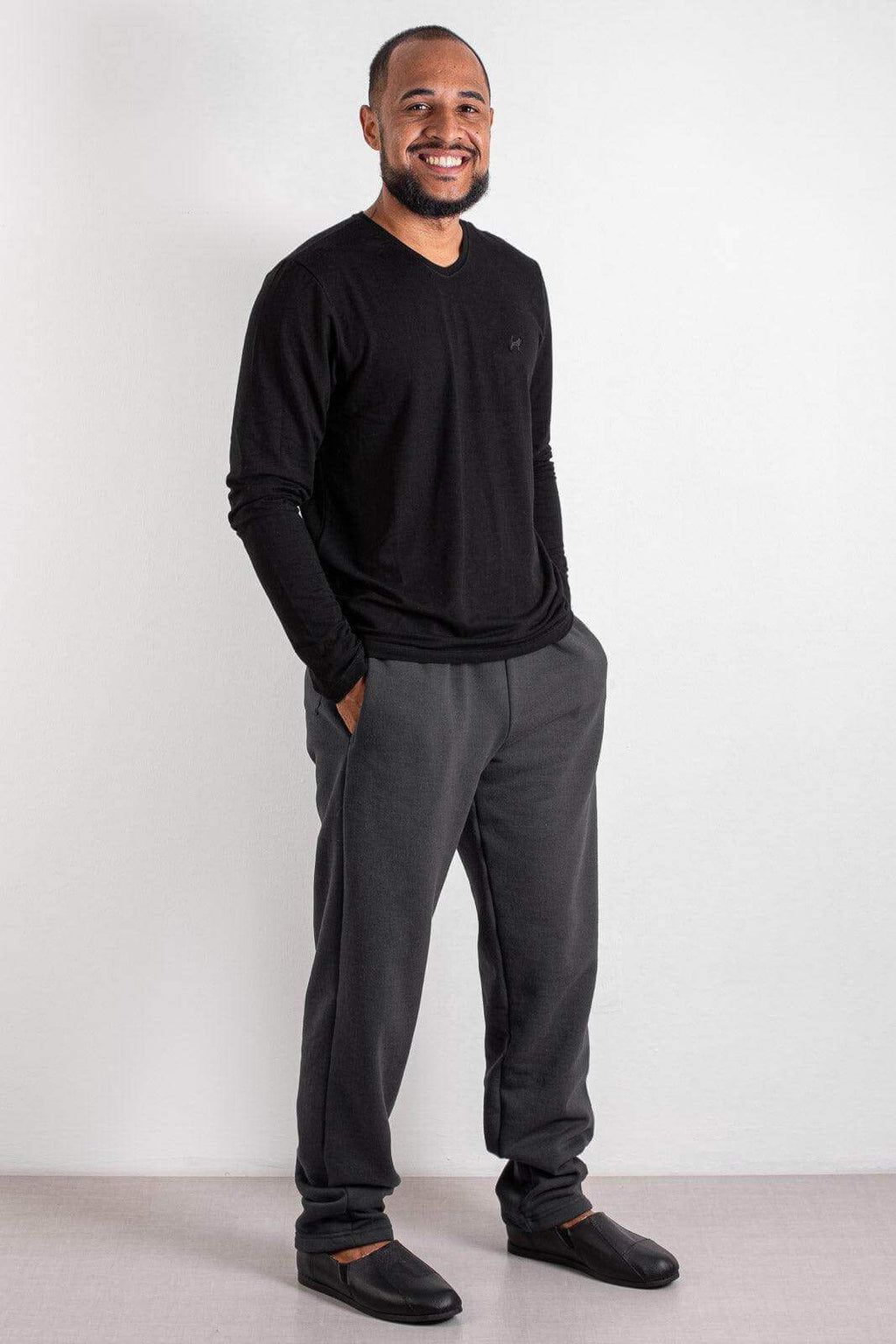 Sapatilha pantufa em couro unissex forrada com pelo 6103 - Enluaze