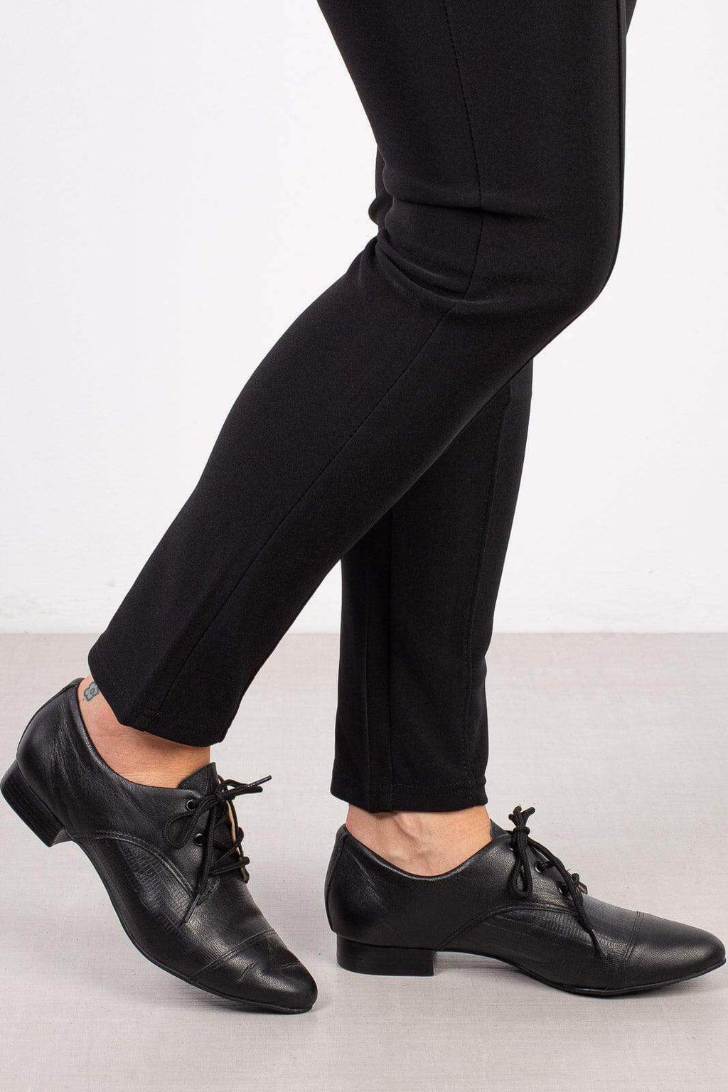 Sapato Oxford em couro 6994 - Enluaze