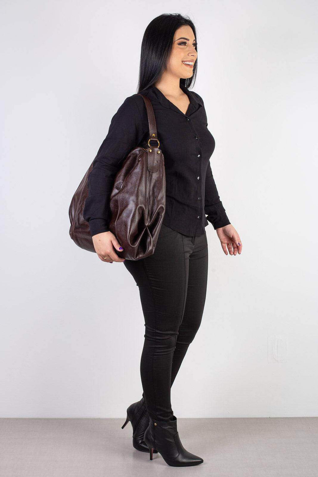 Bolsa saco grande de couro liso Cris - Enluaze