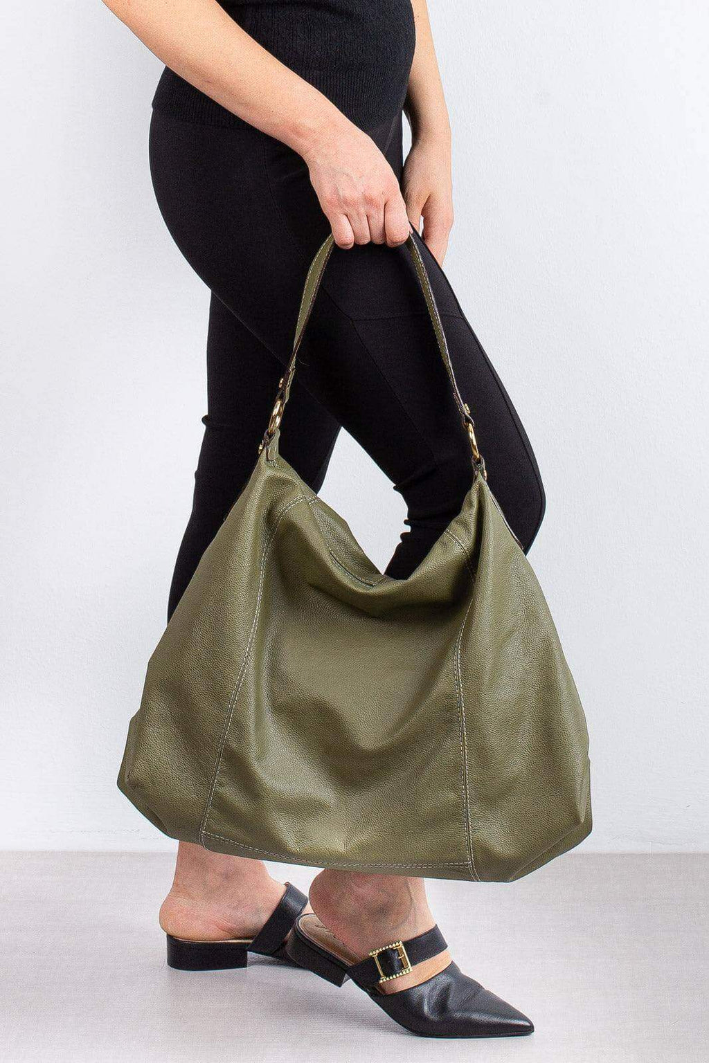 Bolsa saco grande de couro liso Cris - Enluaze