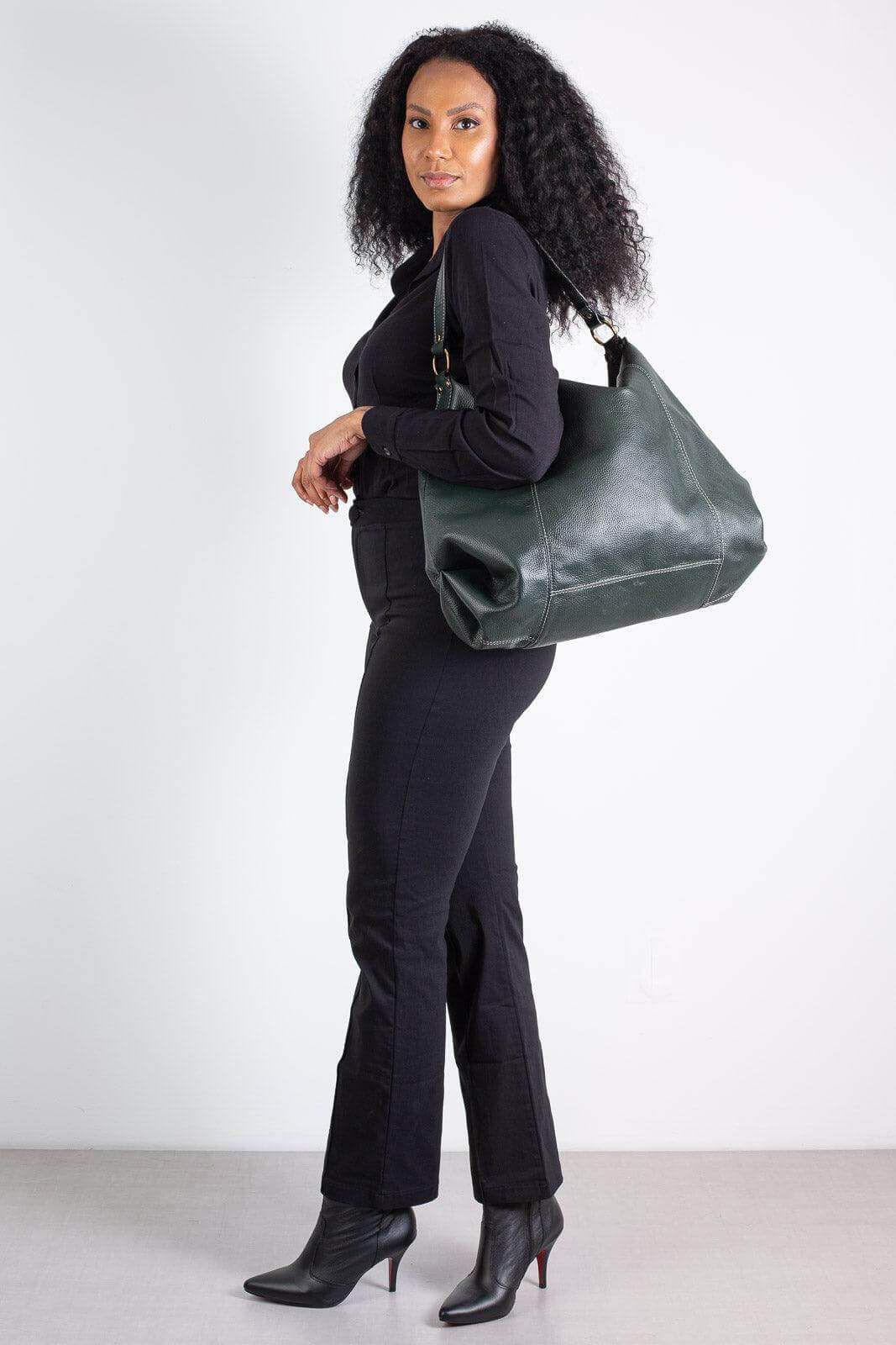 Bolsa saco grande de couro liso Cris - Enluaze