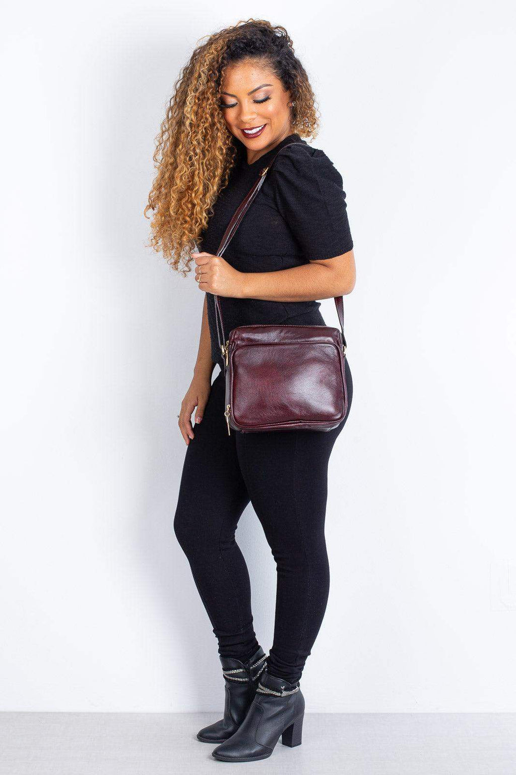 Bolsa de couro liso tiracolo com divisórias Rita - Enluaze