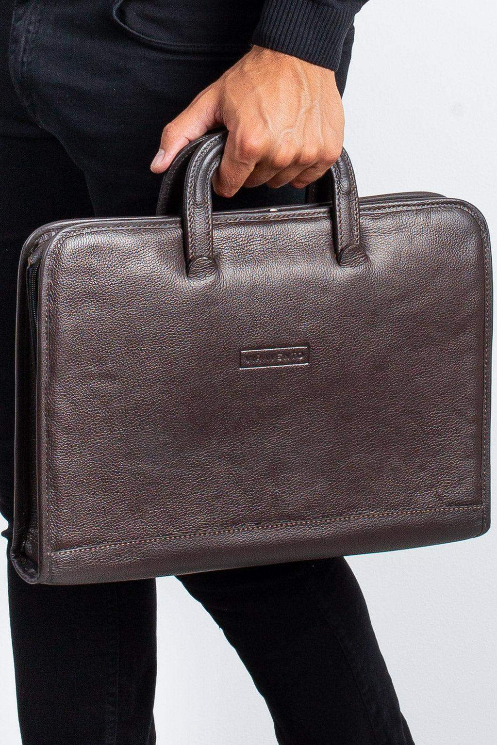 Pasta envelope de couro com alça Docs - Enluaze