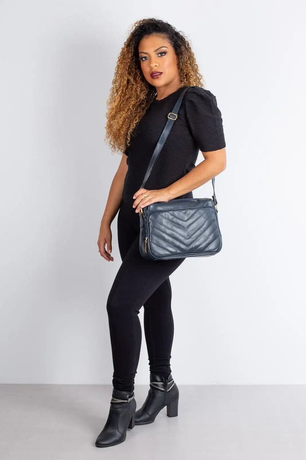 Bolsa de couro liso tiracolo Anita - Enluaze