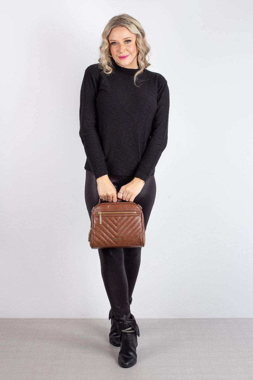 Bolsa baú pequena de couro liso Lara - Enluaze