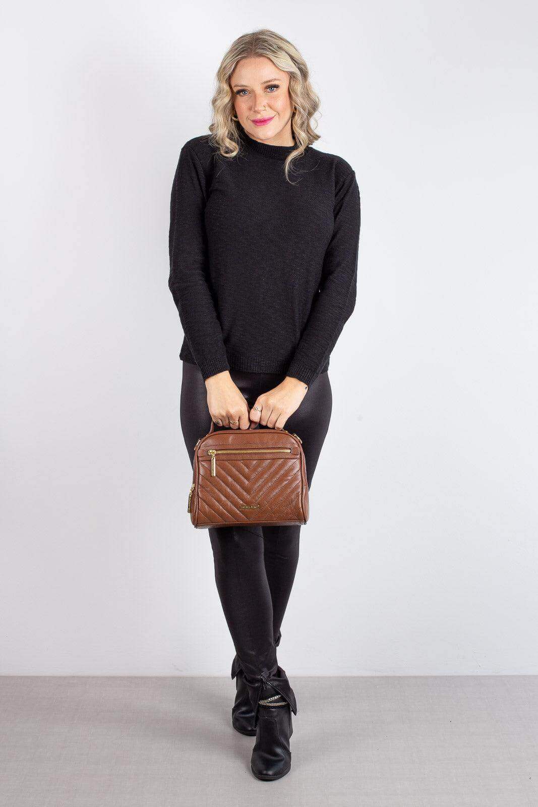 Bolsa baú pequena de couro liso Lara - Enluaze