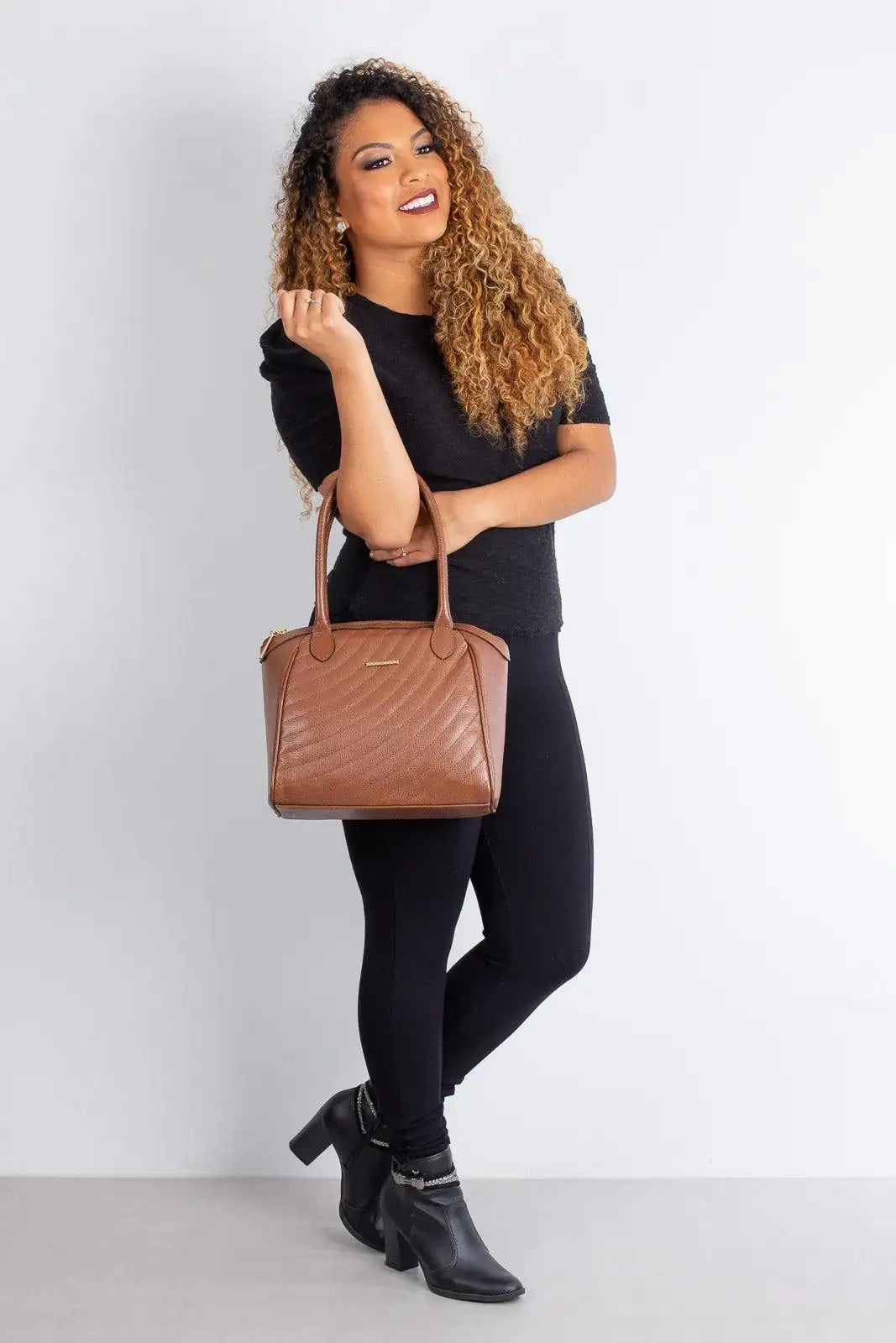 Bolsa de couro matelassê Rebeca - Enluaze