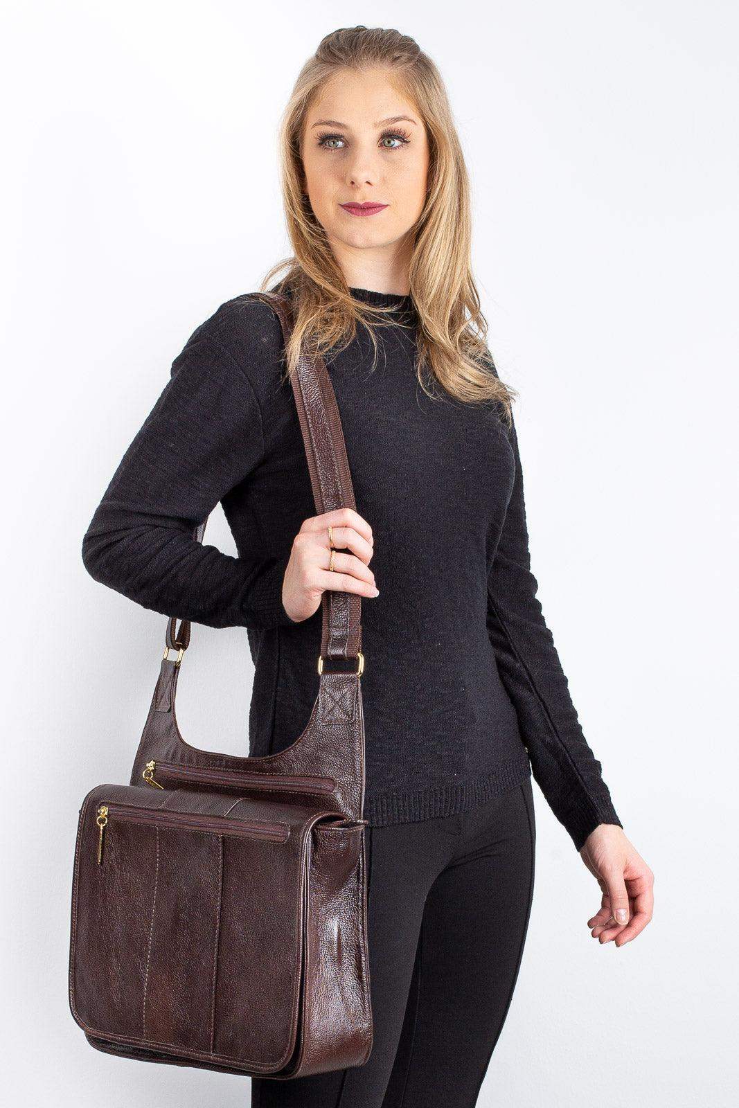 Pasta carteiro de couro liso Jéssica - Enluaze