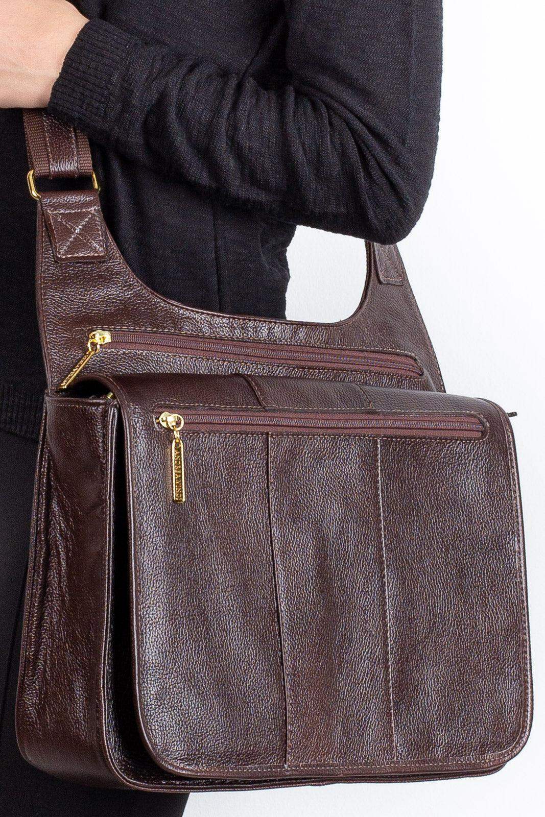 Pasta carteiro de couro liso Jéssica - Enluaze