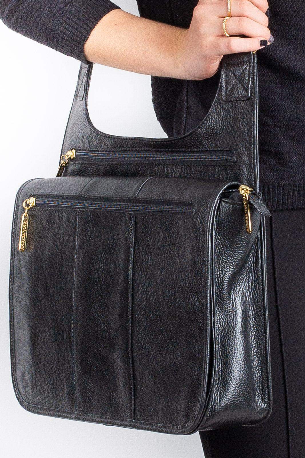 Pasta carteiro de couro liso Jéssica - Enluaze