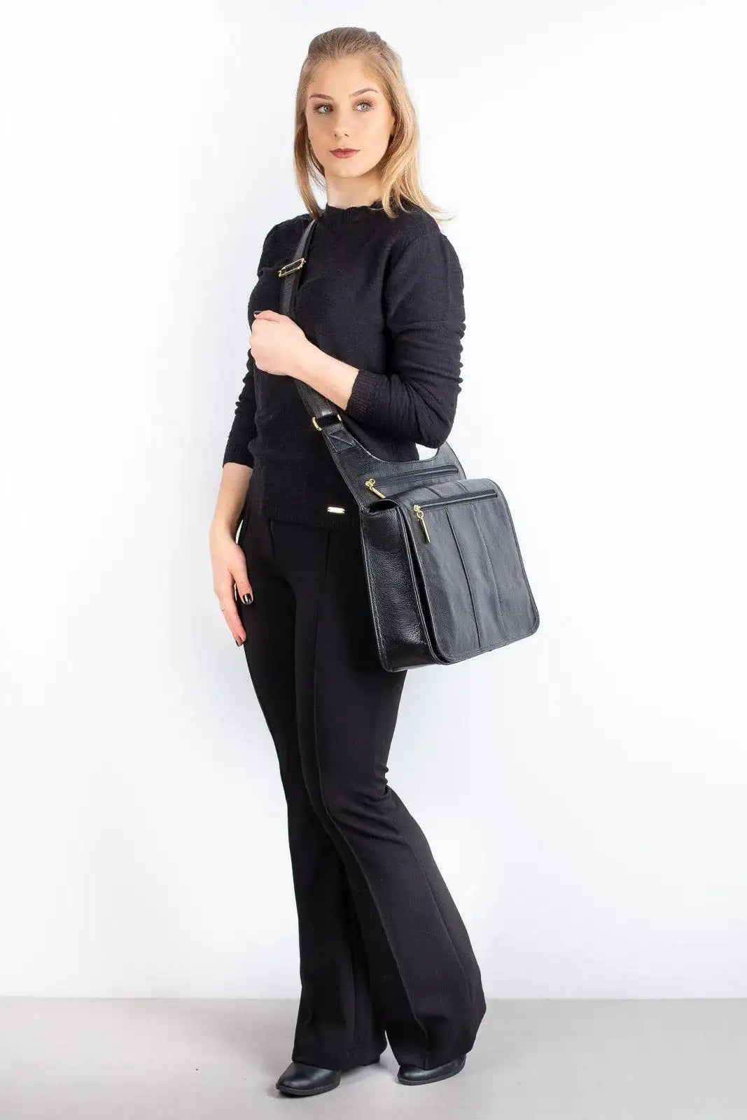 Pasta carteiro de couro liso Jéssica - Enluaze