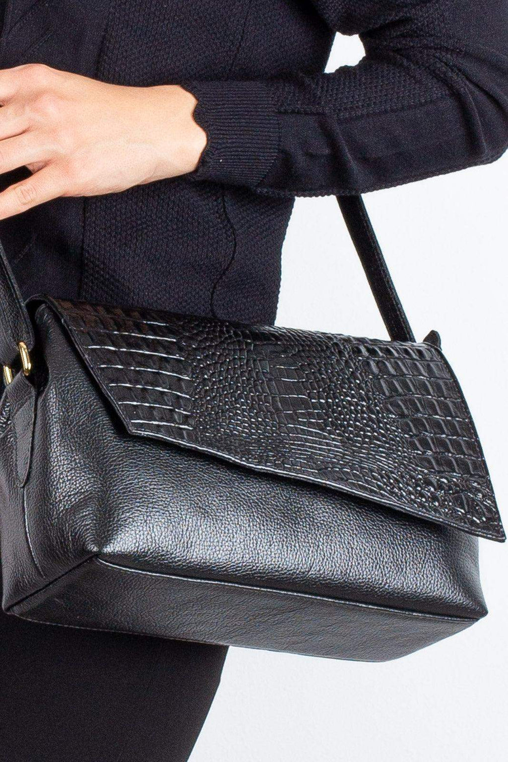 Bolsa tiracolo de couro croco com tampa Rose - Enluaze