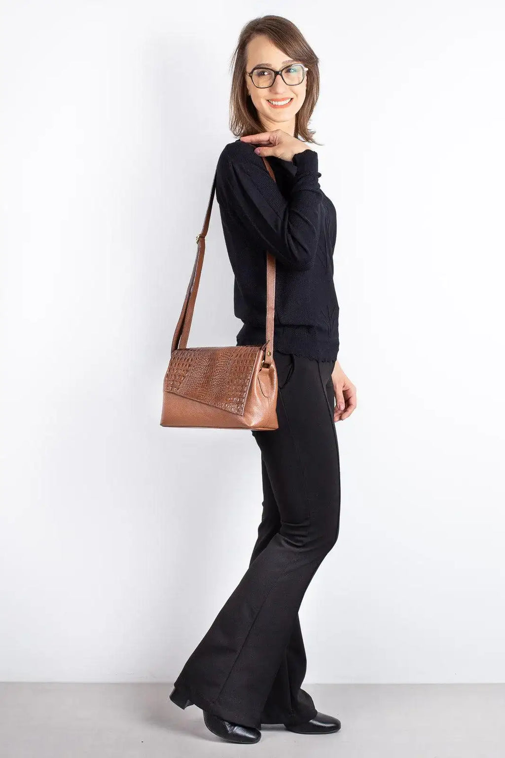 Bolsa tiracolo de couro croco com tampa Rose - Enluaze