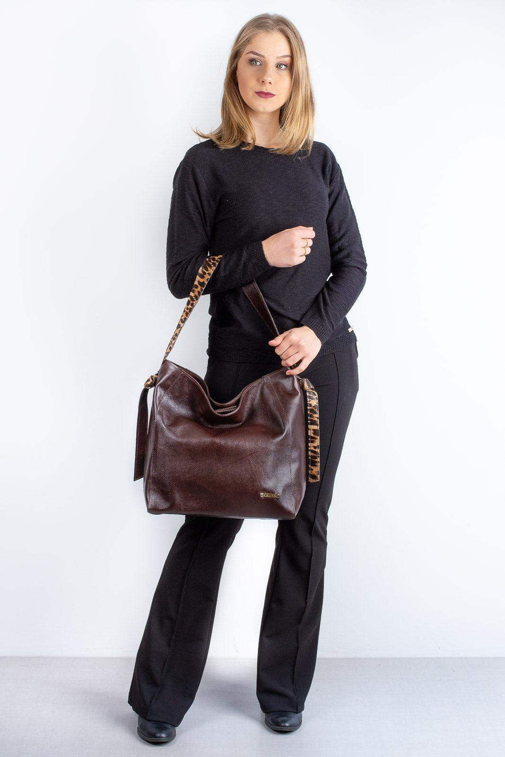 Bolsa sacola de ombro em couro estampado Mara - Enluaze