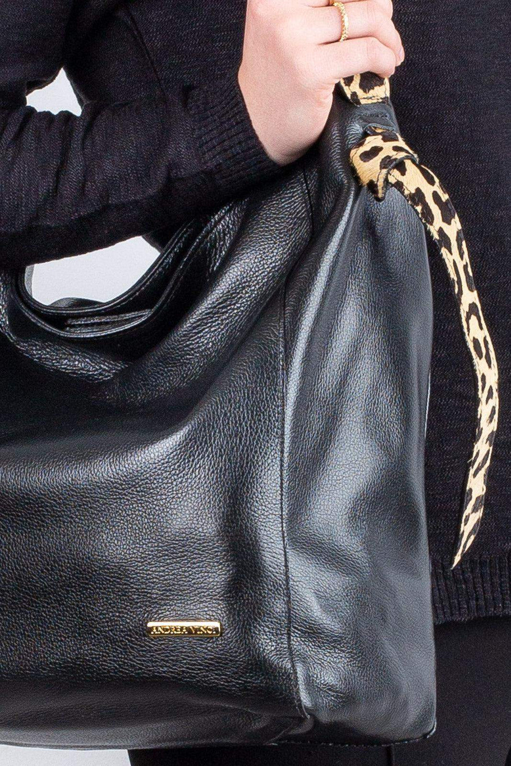 Bolsa sacola de ombro em couro estampado Mara - Enluaze