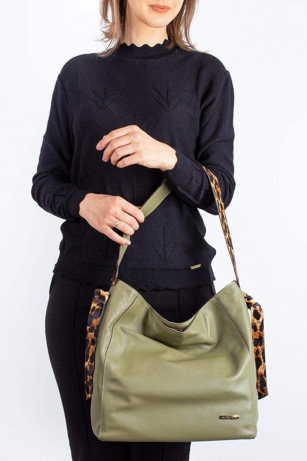 Bolsa sacola de ombro em couro estampado Mara - Enluaze