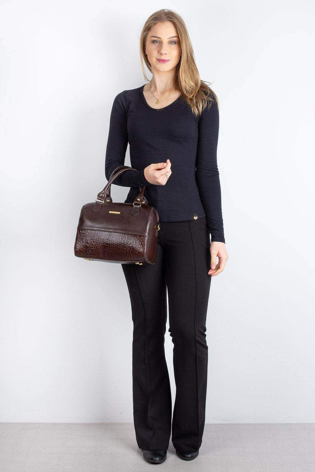 Bolsa baú de mão em couro liso Sthefani - Enluaze