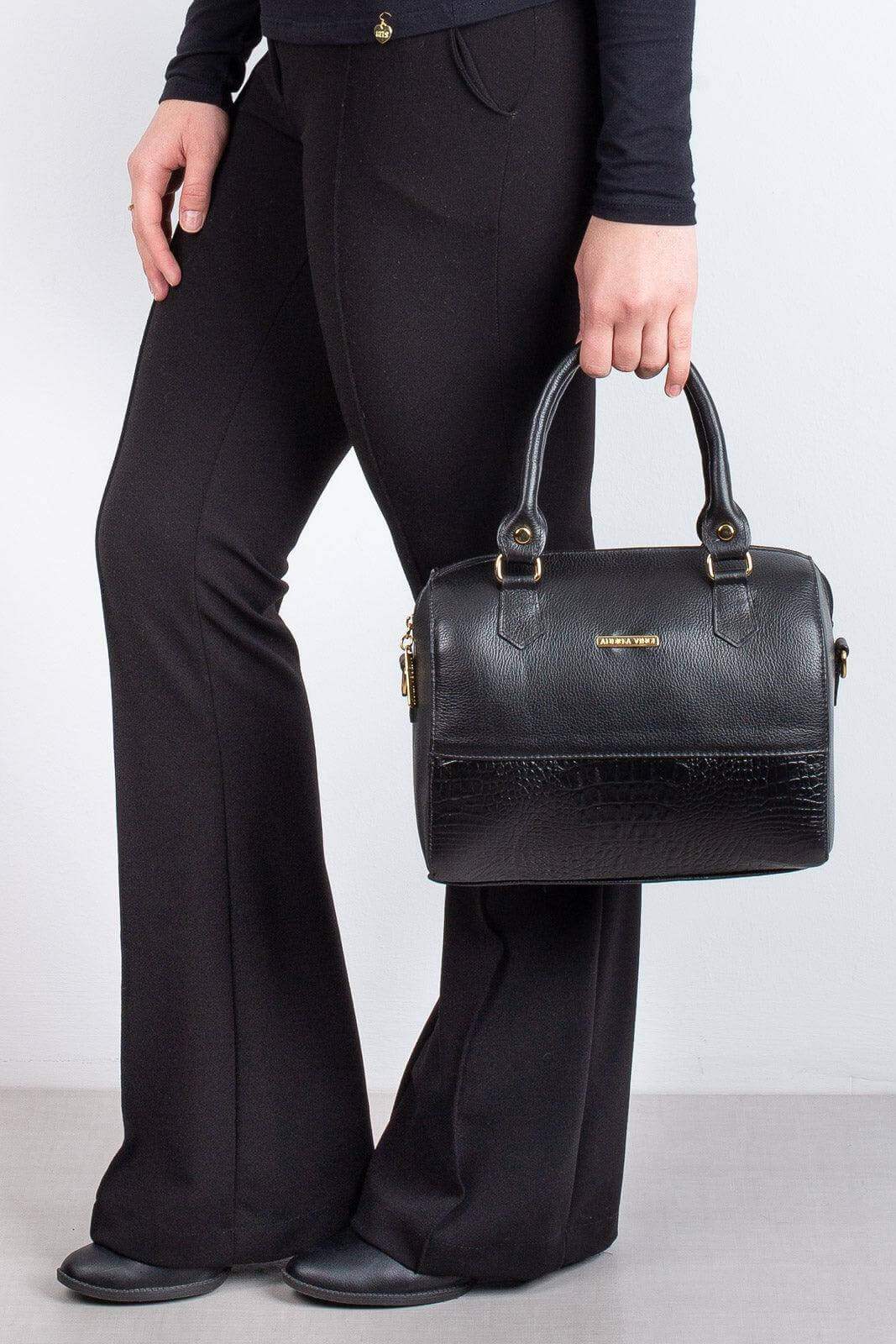 Bolsa baú de mão em couro liso Sthefani - Enluaze